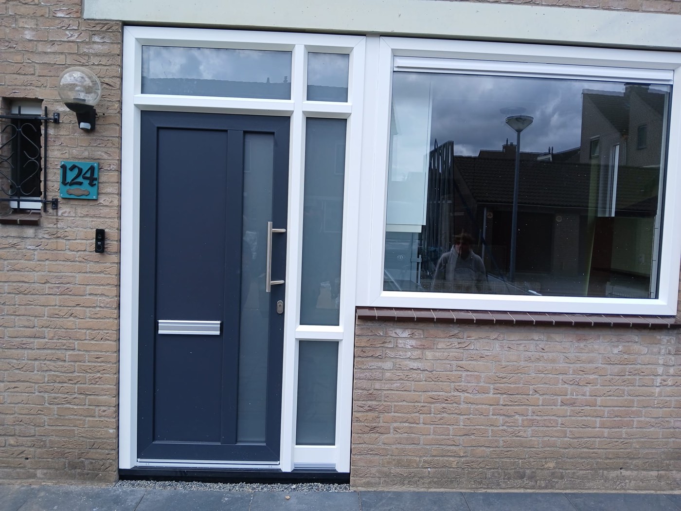 Voordeur antraciet met zijlicht en bovenlicht