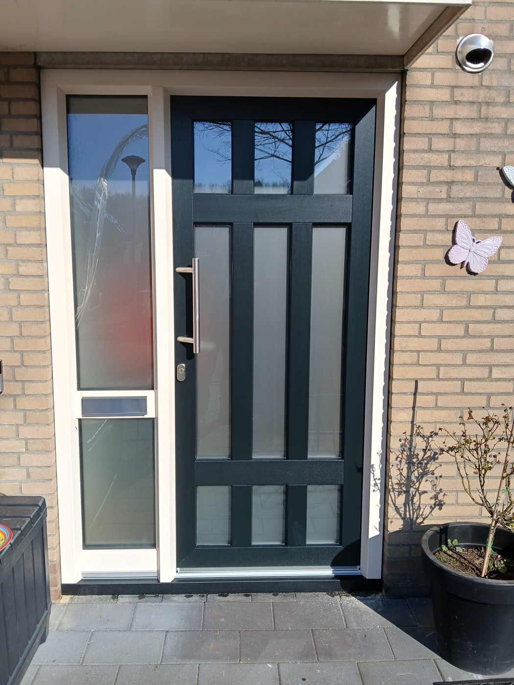 Voordeur zwart met zijlicht